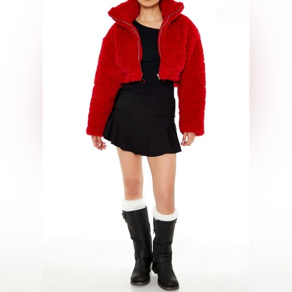 NWT FOREVER 21 CROPPED FAUX SHEARLING
JACKET Medium 11/25 - Picture 2 of 11